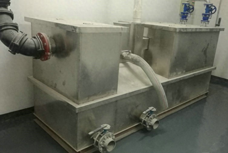 分離器油水界面越高越好嗎_油水分離器_分離器油水界面示意圖